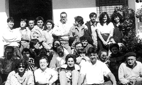 1972 Bidonville de BarañáinrnUn chantier de travail de bénévoles se développe entre 1972 et 1978 pour récolter des fonds pour la construction du quartier de Sainte Lucie.